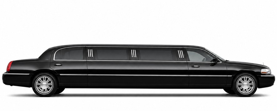 Lincoln Town Streitch Limousine — Transfers Puerto Plata fleet